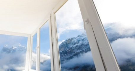 Які вікна краще Рехау чи Века