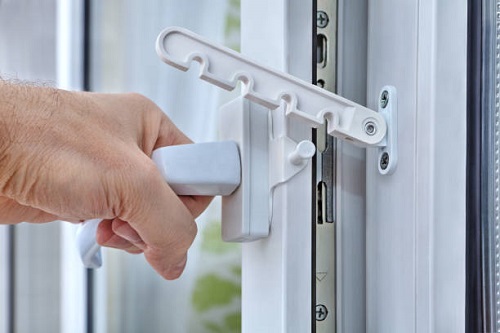 Какая фурнитура лучше для пластиковых окон 4 Gazda