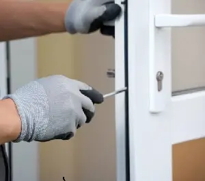 Як регулювати металопластикові двері 2 Gazda